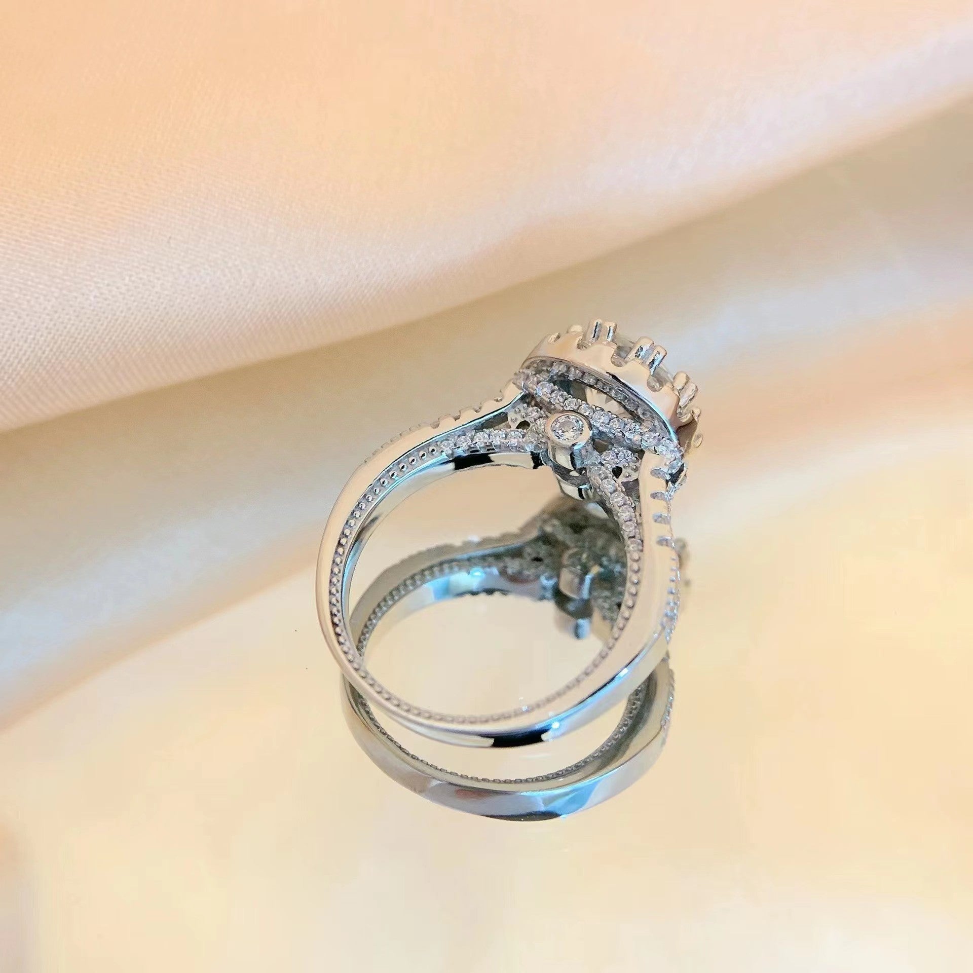 Sterling Silver S925 Moissanite Luxury Y Wall Inlaid Round Bag Ring